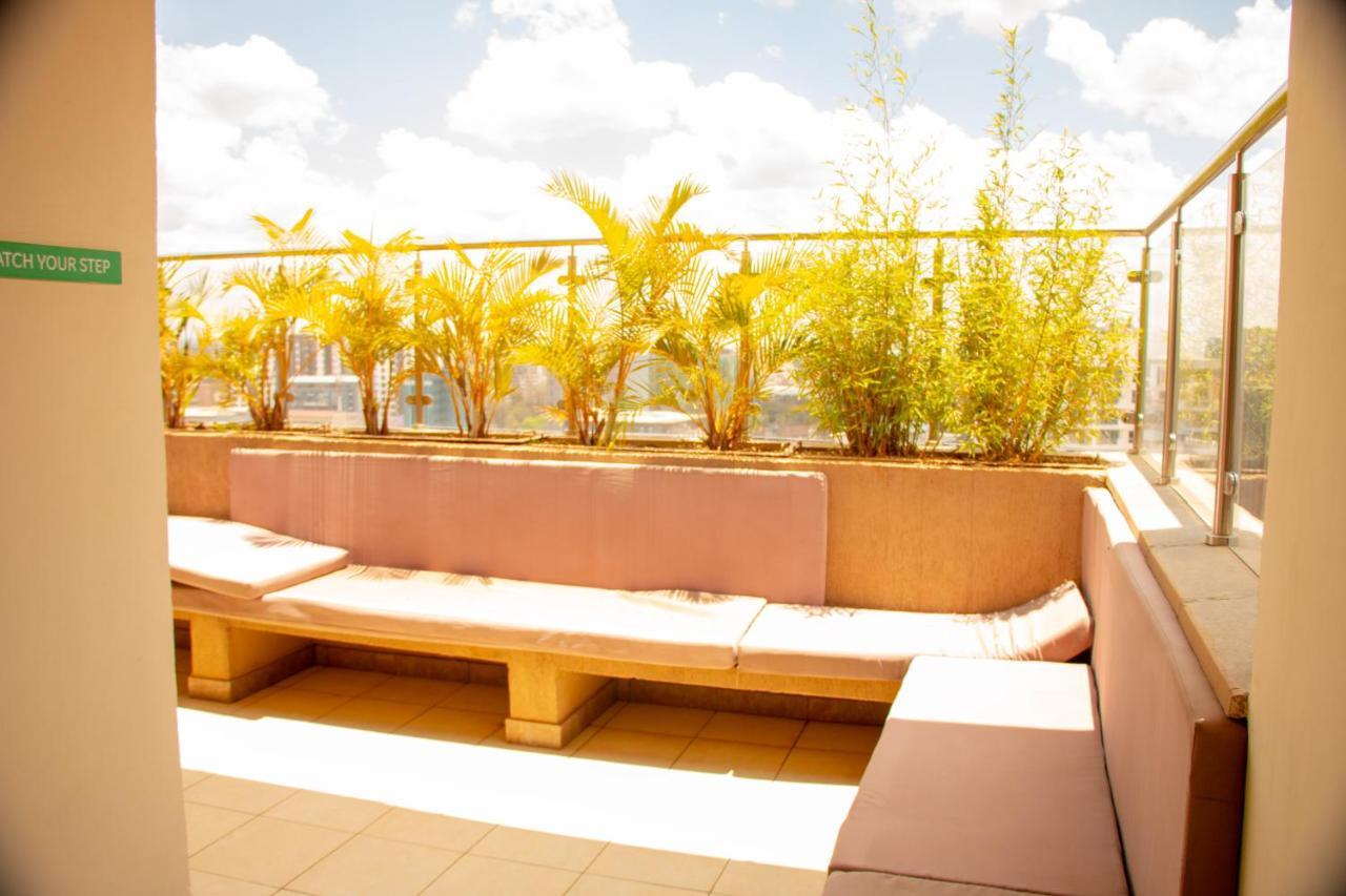 W Place - Model 1 Bedroom Nairobi Bagian luar foto